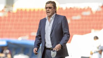 Cruz Azul podría ser campeón 16 técnicos después
