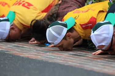 Álex Palou hace historia tras conquistar una de las carreras más importantes del automovilismo, las 500 Millas de Indianápolis.