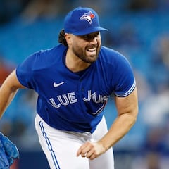 Reporte: Robbie Ray firma pacto de cinco años y 115 millones de dólares con los Mariners