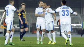 Los jugadores del Inter de Milán celebran uno de los goles ante el Verona.