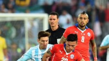 Aránguiz fue uno de los puntos altos en Chile