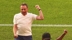 Rangnick celebra la clasificación de Austria como primera de grupo.