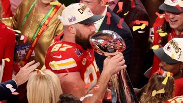 Football - NFL - Super Bowl LVIII - Kansas City Chiefs v San Francisco 49ers - Allegiant Stadium, Las Vegas, Nevada, United States - February 11, 2024 Kansas City Chiefs' Travis Kelce celebrates with the Vince Lombardi Trophy after winning Super Bowl LVIII REUTERS/Mike Blake