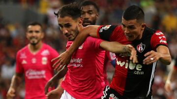 Un gol tempranero de Carlos Guzm&aacute;n. Y, despu&eacute;s, 88 minutos de mucho oficio por parte de la defensa. Con eso es suficiente. Al Morelia le basta para el 1-0.