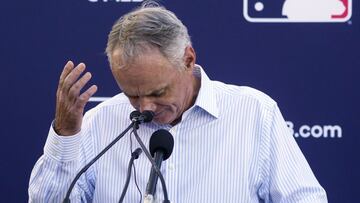 Es oficial. Las primeras dos series de la MLB serán pospuestas y todavía no hay acuerdo entre el MLBPA y la liga. Rob Manfred se encuentra en el ojo del huracán.
