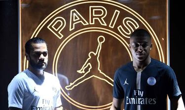 Real Madrid more dangerous without Ronaldo - Dani Alves