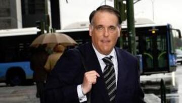 Tebas fue por el G-30.
