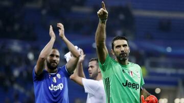 Venganza de Buffon ante las críticas: '¿Quién va a mi funeral?'