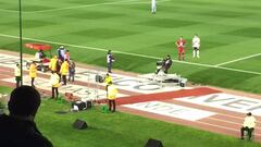 Carrillo acudió al VAR y no dudó: penal para River ante Cerro