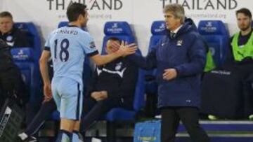 Lampard y Pellegrini, durante un partido del City.