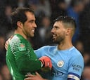 Agüero relata la incertidumbre que vive Claudio Bravo en el City