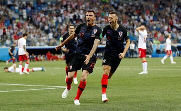 1-1. Mario Mandzukic celebr¨® el gol del empate.
