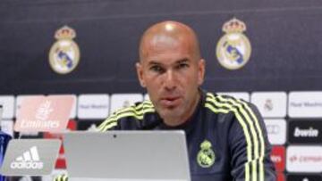 Zidane: "Hablé con Benzema y le veo concentrado en el fútbol"