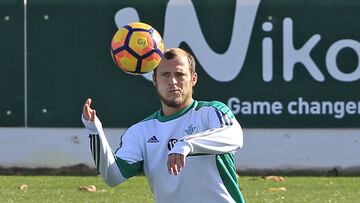 Roman Zozulya, durante un entrenamiento del Betis.