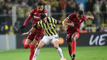 Arda Güler, con el Fenerbaçe.