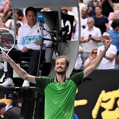 Medvedev se une al club de las tres semifinales