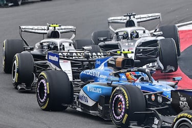 Checo Pérez asume su primer lío con Bottas: “Fue mi culpa”