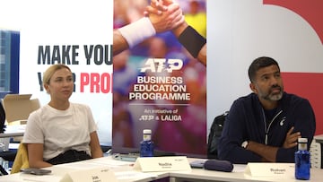 De la Caja Mágica a clase: “Tras la retirada, hay un precipicio”