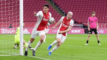 Edson Alvarez of Ajax celebrates his goal during the Netherlands championship Eredivisie football match between Ajax and FC Utrecht on April 22, 2021 at Johan Cruijff Arena in Amsterdam, Netherlands - Photo Gerrit van Keulen / Orange Pictures / DPPI
 AFP7 
 22/04/2021 ONLY FOR USE IN SPAIN