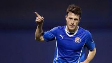 Henríquez celebró por partida triple.