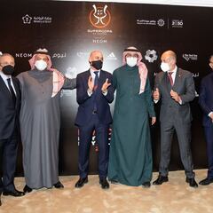 El Valencia presenta la demanda contra la RFEF por la Supercopa