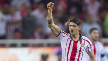 El atacante mexicano de Chivas no le pesa la presi&oacute;n de un Cl&aacute;sico Tapat&iacute;o, aunque hasta hoy no ha logrado anotar en uno de ellos.