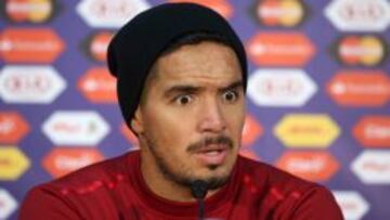 CHI02. TEMUCO (CHILE), 24/06/2015.- El jugador de la selección de Perú Juan Vargas durante una rueda de prensa hoy, miércoles 24 de junio de 2015, en Temuco (Chile), donde este jueves jugará contra Bolivia por lo cuartos de final de la Copa América 2015. EFE/Paolo Aguilar