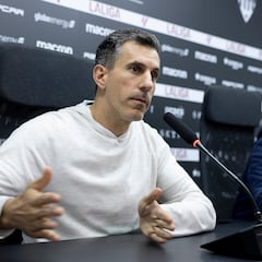 Voulgaris muestra su decepción por no llenar Castalia frente al Sporting