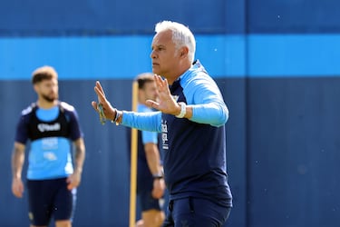 Sergio Pellicer: ¡°El Eldense sigue vivo por el trabajo de su entrenador¡±