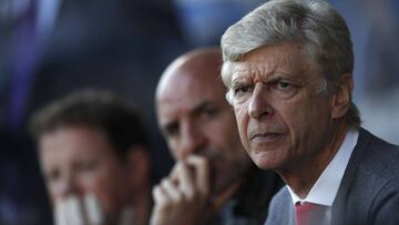 Wenger: "Intentamos fichar a Messi y Piqué para el Arsenal..."
