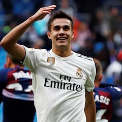 Reguilón, cedido al Sevilla