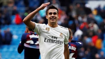 Reguilón, cedido al Sevilla