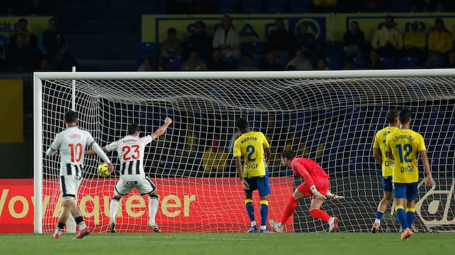 Las Palmas flaquea al final