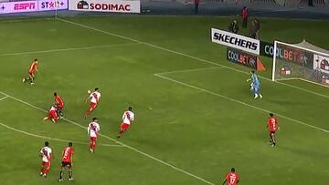 Tiene 18 años, debutó en Colo Colo y le marcó un golazo a River Plate