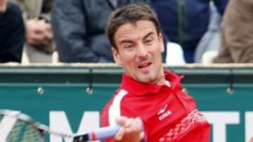 Robredo se retira por lesión frente a Viktor Troicki