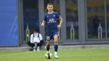 Ismael Gharbi, jugador del Paris Saint-Germain.