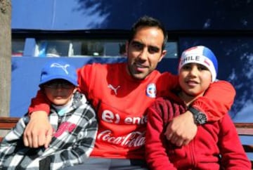 La Roja compartió con niños