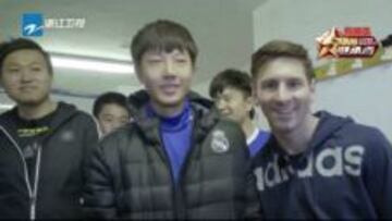 Aficionado chino no quería retratarse con Lionel Messi
