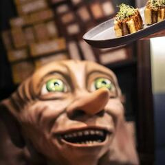 El restaurante de Harry Potter que arrasa en Madrid: cena en la sala común de Gryffindor como si estuvieras en Hogwarts