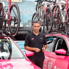 Juanma Gárate: “La idea es llevar a Carapaz a La Vuelta”