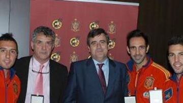 Cazorla, Juanfran y Jordi Alba, Medalla al Mérito Deportivo