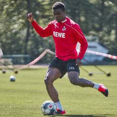 Jhon Córdoba entrena con normalidad y jugará el domingo