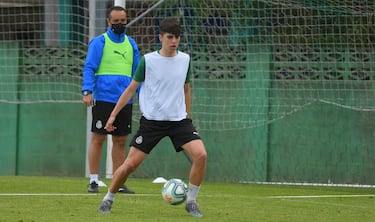 Oltra: “Pensé que al Racing le iban a sobrar jornadas, me encantaba verlos”