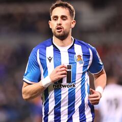 Januzaj, para el hueco de Insigne