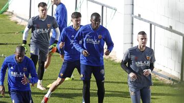09/12/18
VALENCIA CF
ENTRENAMIENTO PUERTA CERRADA
DIAKHABY
JAUME