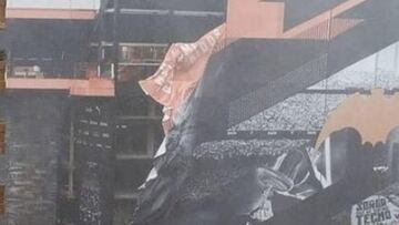 El temporal arranca la lona gigante de Mestalla