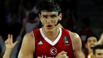 Ersan Ilyasova.