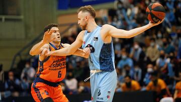 El Breog¨¢n arrasa al Valencia con un Musa estelar