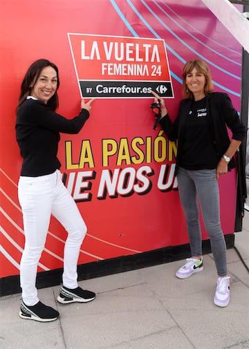 Dori Ruano y Joane Somarriba posan para AS en La Vuelta Femenina