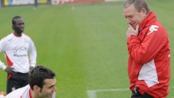 <strong>CLEMENTE HABLÓ CON LA PLANTILLA.</strong>